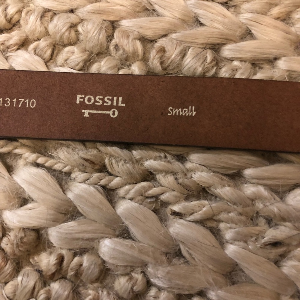 Fossil Metallic Gold Belt Size Small - Picture 3 of 4